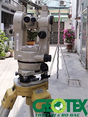 Máy kinh vĩ quang cơ